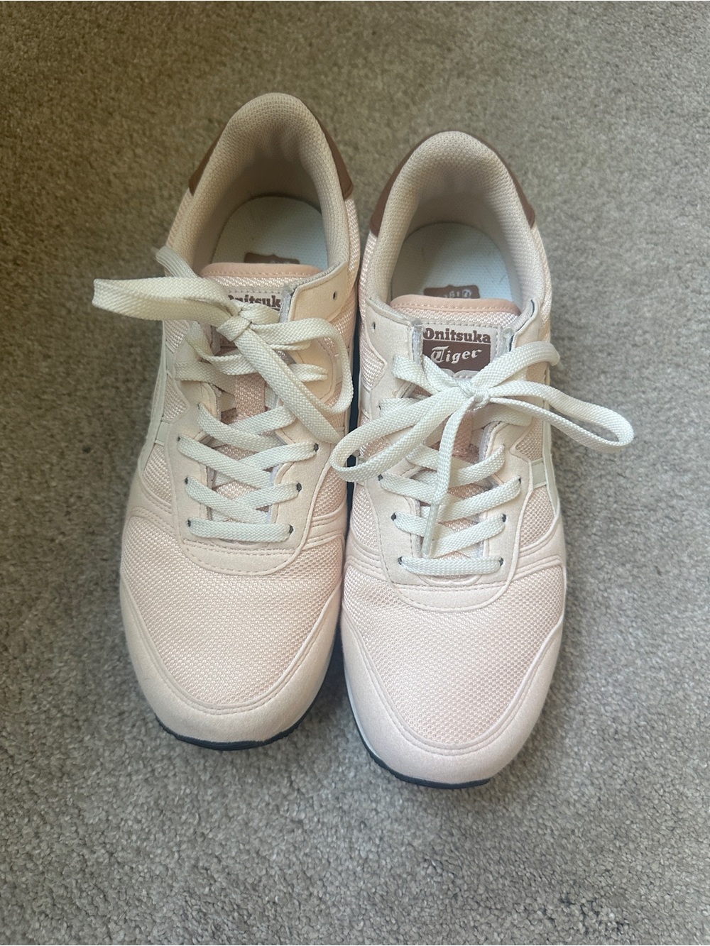 Onitsuka Tiger Pink Retro Runner Lifestyle Low‎ Alvarado Sneakers - Picture 3 of 5